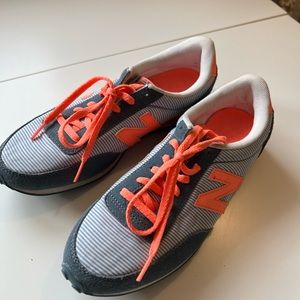 New Balance 410 casual sneakers